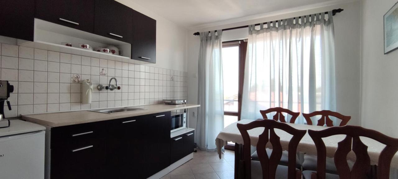 Yanevi Apartments Chernomorets Eksteriør billede