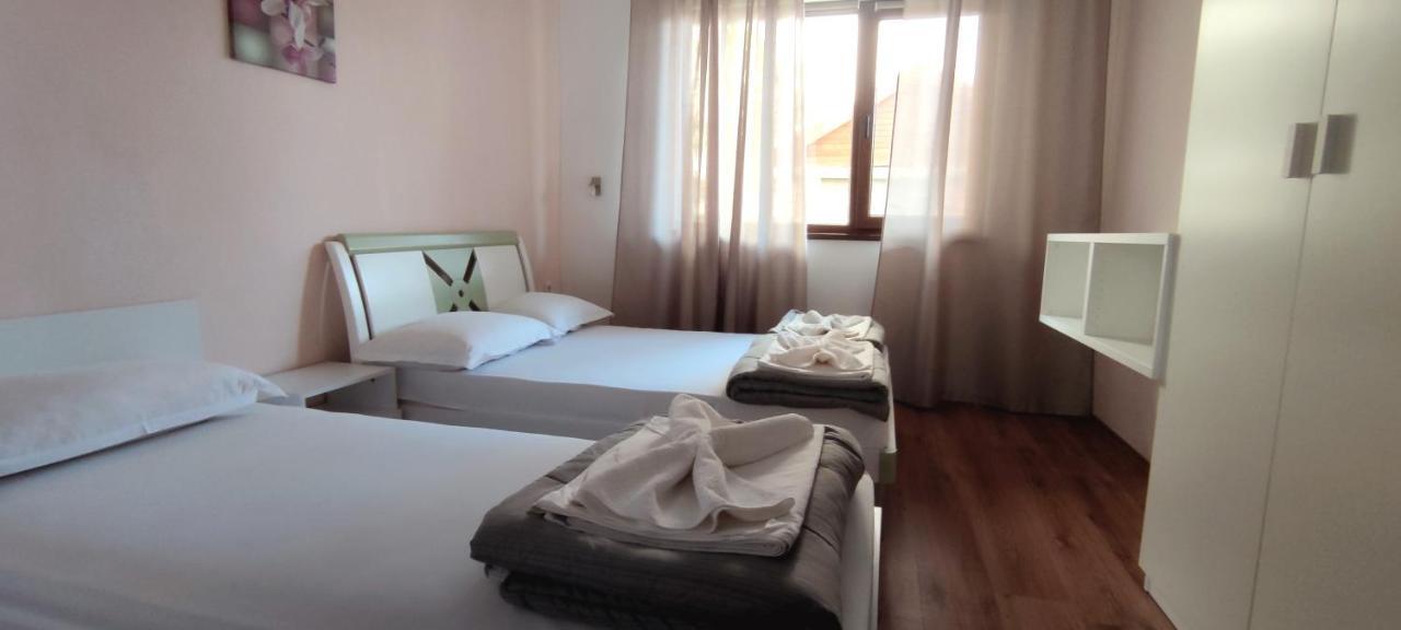 Yanevi Apartments Chernomorets Eksteriør billede